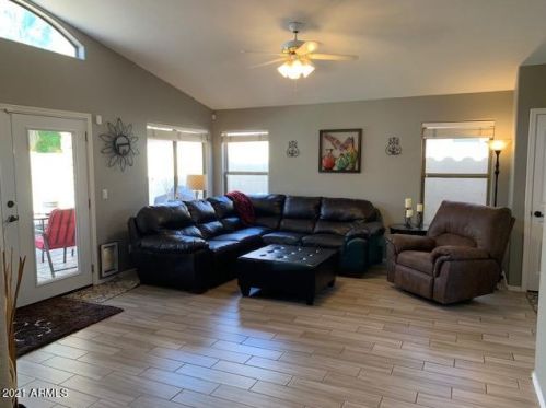 1698 Tremaine Ave, Gilbert AZ  85234-8139 exterior