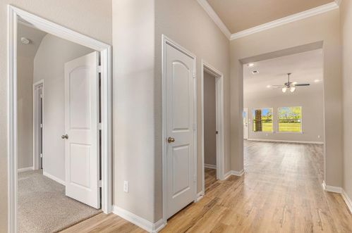 422 Countryside Dr, West Columbia, TX 77486-9698