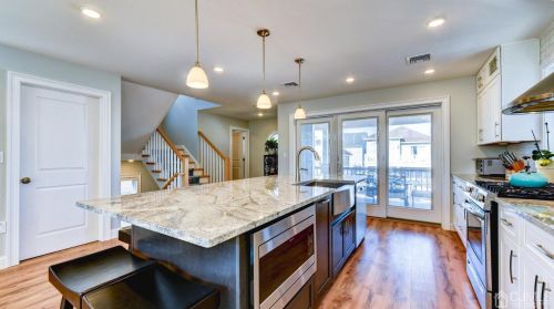 5 Fort Ave, Pelican Island NJ  08751-1512 exterior