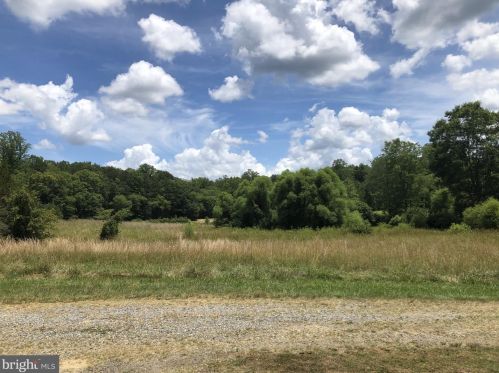 2252 New Bridge Rd, Mineral VA  23117-4821 exterior