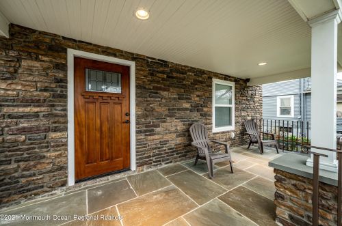 1 Kiawah Ave, East Freehold, NJ 07728-2106