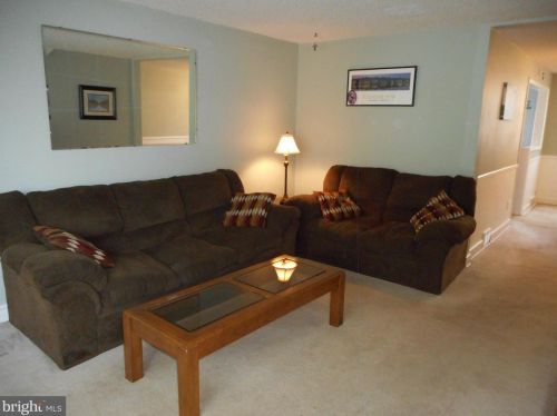 330 Pine St, Manor PA  19036-1008 exterior