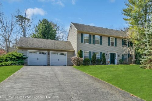 565 Buttonwood Dr, Jackson Twp, NJ 08527-4907