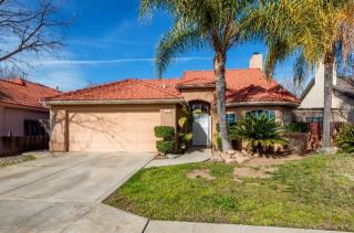 2122 Ryan Ave, Fresno, CA 93720-4149