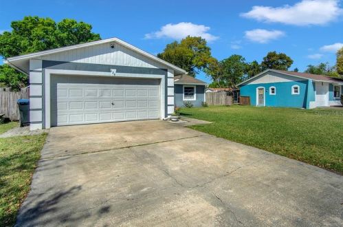 124 Apple Blossom Ct, Orlando, FL 32807-6101