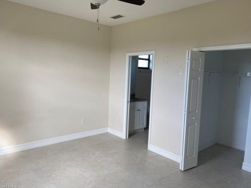 2944 31st Ave, Naples, FL 34120-4505