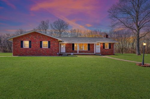 258 Barnhart Dr, Chillicothe, OH 45601-8316