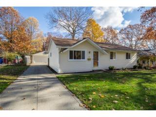 1127 Garden Rd, Willoughby, OH 44094-7321