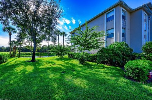 3760 Sawgrass Way, Naples, FL 34112-3406