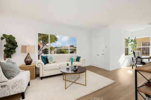 6139 Hazelbrook Ave, Lakewood CA  90712-1162 exterior