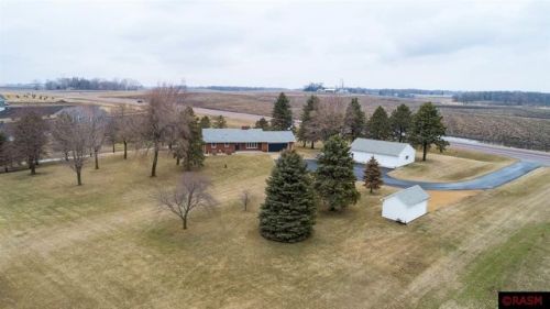 59826 230th St, Madison Lake, MN 56063-4236