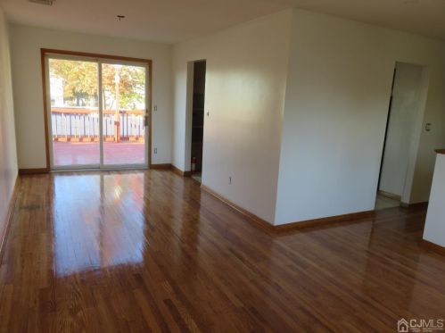 64 Maple St, Perth Amboy NJ  08863-1432 exterior