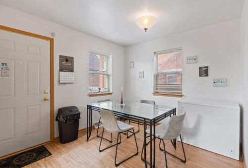 1551 33, Milwaukee WI 53208-2301 exterior