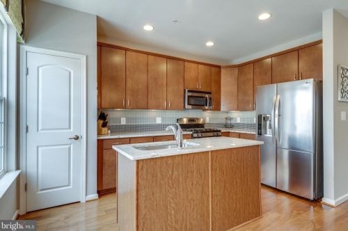 15399 Rosemont Manor Dr, Haymarket VA  20169-6271 exterior