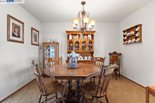 1262 Asti Ct, Livermore, CA 94550-6033