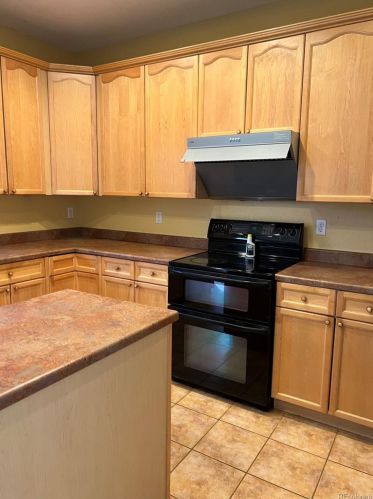 24456 Louisiana Cir, Denver CO 80018-6067 exterior