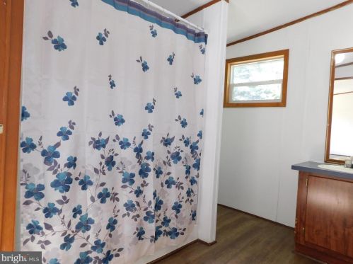 35353 Dannys Dr, Laurel DE  19956-3311 exterior