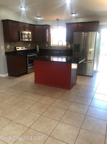 463 Espanol Ave, Cocoa, FL 32927-8721