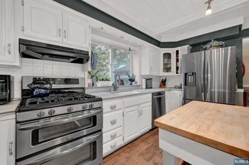 234 Morsetown Rd, West Milford Lakes NJ  07480-3104 exterior