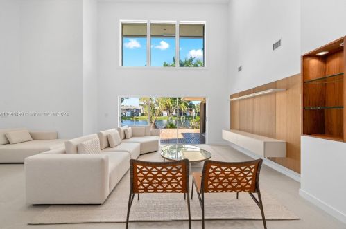 3051 35 St, Hollywood FL 33021-2627 exterior