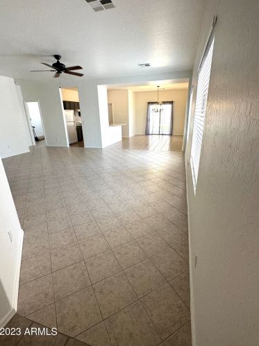 410 Taylor Trl, San Tan Valley, AZ 85143-5596