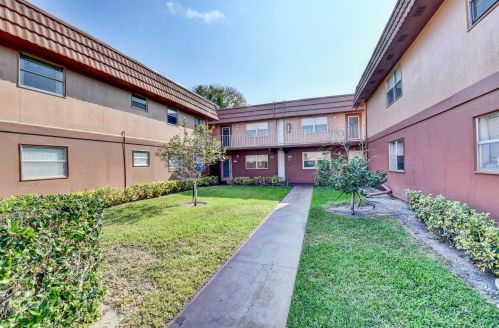 488 Saxony K, Delray Beach, FL 33446-1013