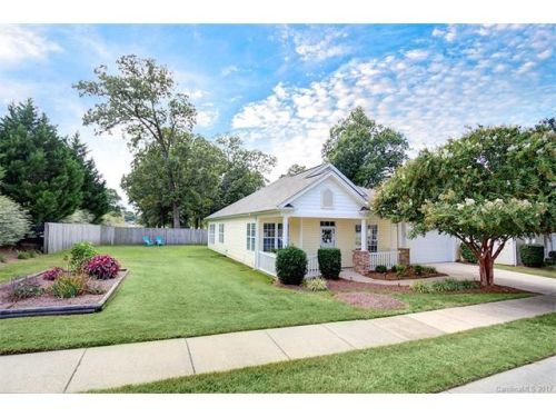 407 Ridgely Green Dr, Pineville, NC 28134-7407