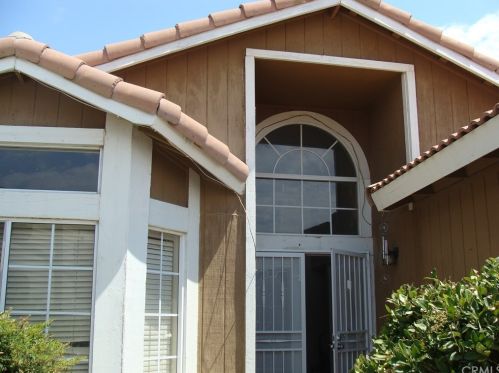 14430 Palo Alto Ct, Victorville, CA 92392-5400
