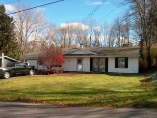 31 Broughton Dr, South Apalachin, NY 13732-3705