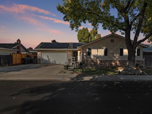 2417 Tallent Dr, Modesto CA  95355-4041 exterior