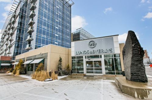 45 University Ave, Minneapolis MN 55414-1000 exterior