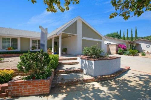 1642 Cayton Ave, Simi Valley, CA 93065-2910