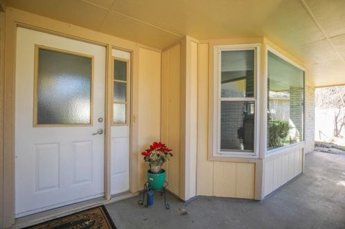 9704 Beauchamp Sq, Austin, TX 78729-1902