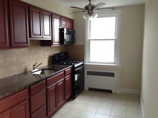 4445 Oakmont St, Philadelphia PA  19136-3717 exterior