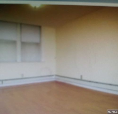 34 74th St, North Bergen NJ  07047-4716 exterior