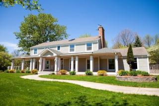 311 Huntington Dr, Cedarburg, WI 53012-9507