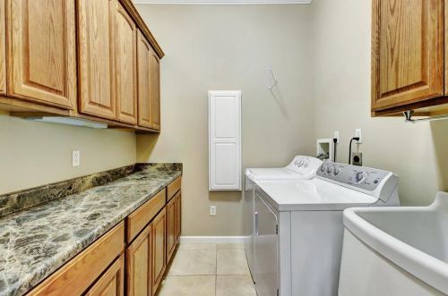 18959 Siesta Dr, Lake Wildwood CA  95946-8917 exterior