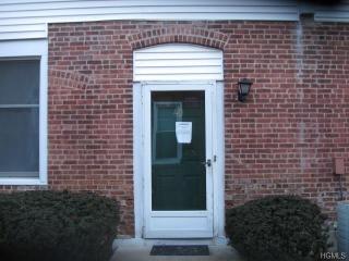 40 Village Ml, Haverstraw, NY 10927-1067