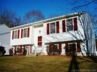 4 Brook St, Waterford, CT 06385-1541