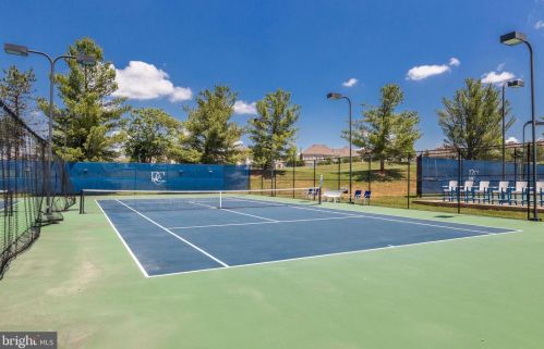 18506 Pelicans Nest Way, Leesburg VA  20176-3963 exterior