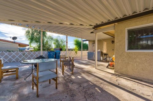 262 Smoketree Ave, Lake Havasu City AZ  86403-5813 exterior