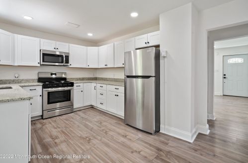 1415 Mattison Ave, Tinton Falls NJ  07712-6741 exterior