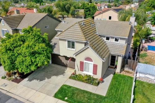 8791 Church St, Gilroy, CA 95020-4233
