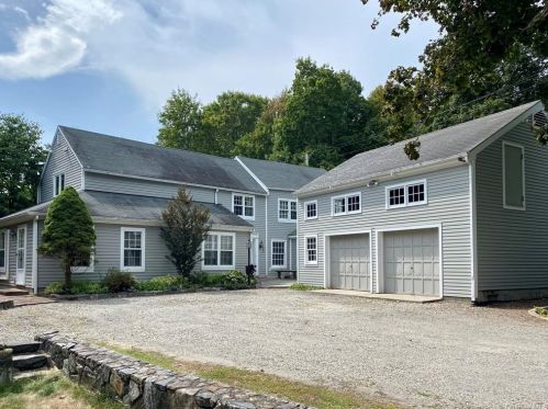 369 Millwood Rd, Chappaqua, NY 10514-1100