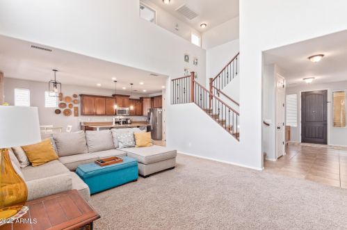 2286 Omega Dr, San Tan Valley, AZ 85143-4620