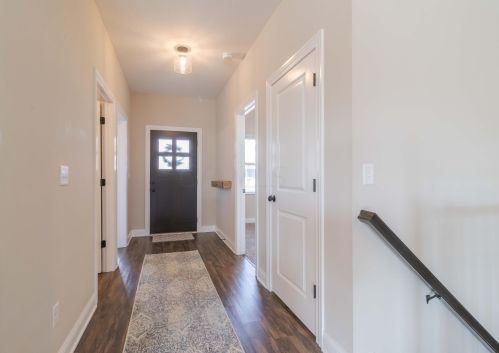 8153 Narrow Leaf Dr, Blacklick, OH 43004