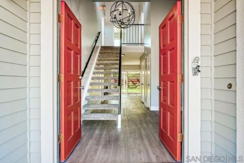 1315 Rosalie Ct, Redlands, CA 92374-2738
