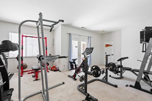 12607 Orangeblossom Ln, Riverside CA  92503-7059 exterior