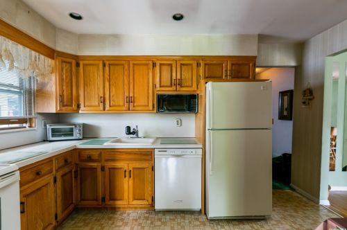 2047 Hancock Ave, North Bellmore NY  11710-1516 exterior