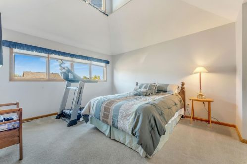 647 Brookside Dr, Crown Point IN  46307-4369 exterior